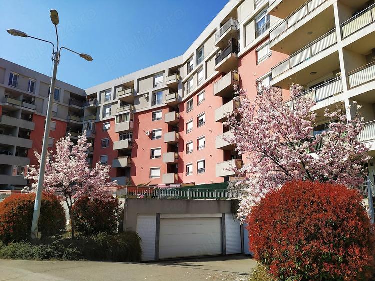 Apartament cu 2 camere decomandat în Sud