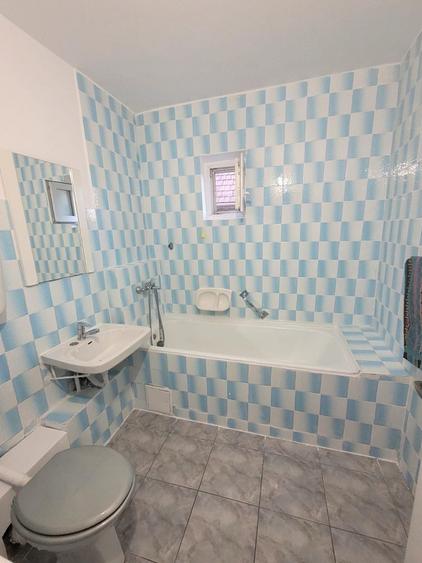 Apartament cu 2 camere decomandat în Lotus