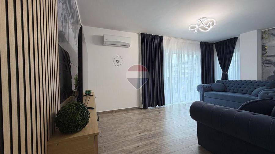 Apartament cu 2 camere decomandat, mobilat în Tractorul