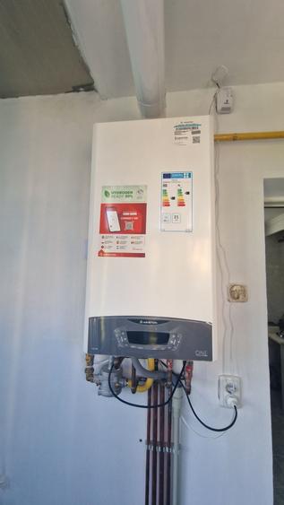 Apartament cu 2 camere decomandat în Bratia din Deal