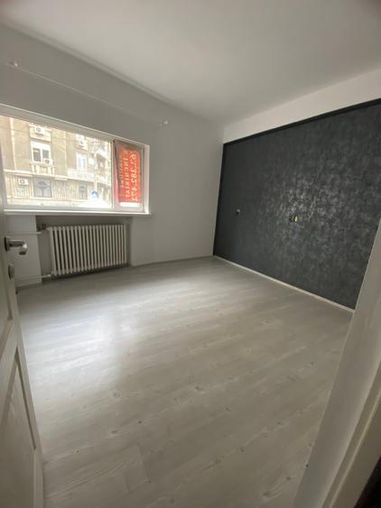 Apartament cu 4 camere nedecomandat în Pache Protopopescu