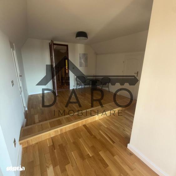 Casă cu 4 camere în Platou