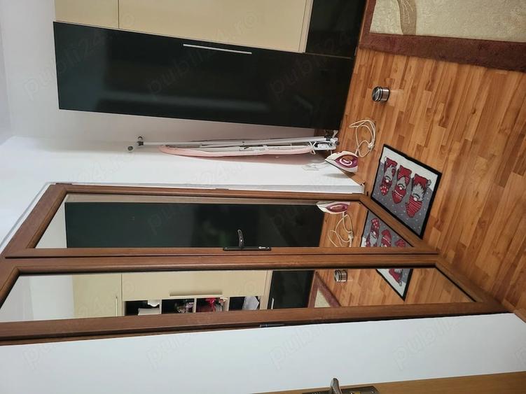 Apartament cu 3 camere semidecomandat în Crihala