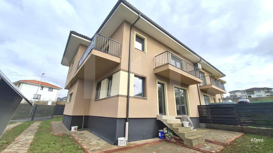Duplex cu 4 camere cu Canalizare în Dezmir