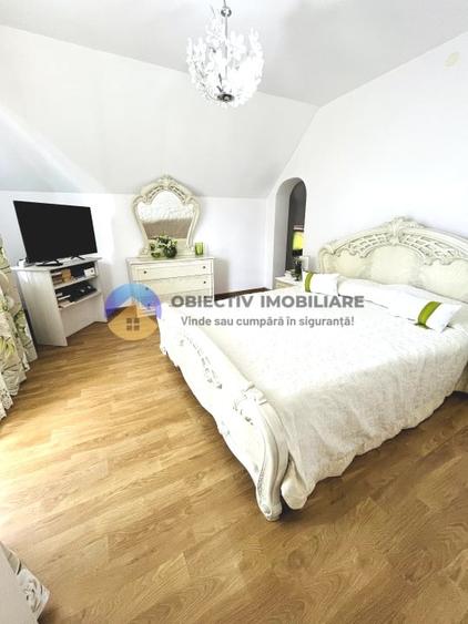Casă cu 5 camere cu Teren 946 Mp în Pângărați
