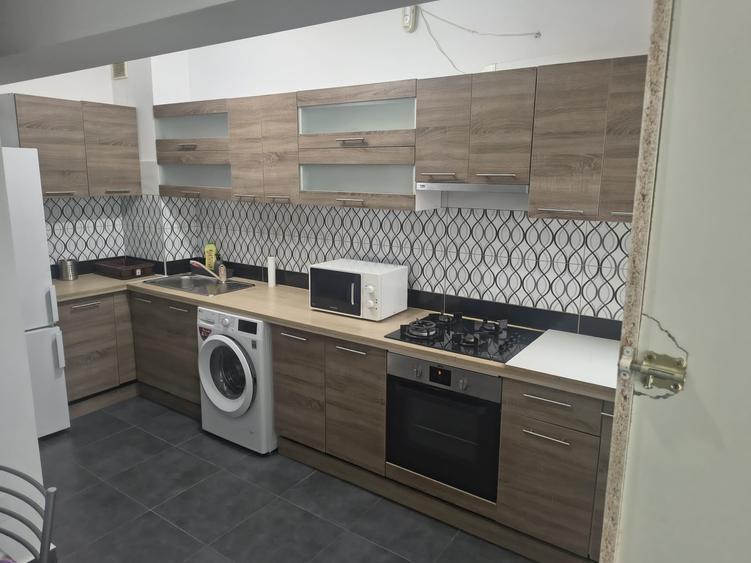 Apartament cu 3 camere decomandat în Tudor Vladimirescu