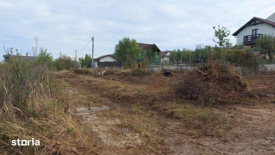 Teren de 1200 mp, în Tudor Vladimirescu