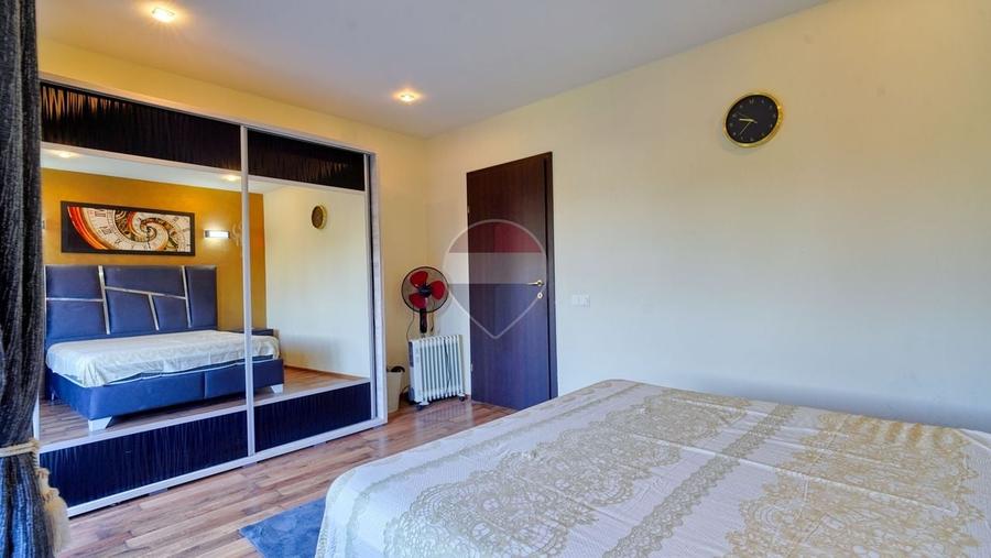 Apartament cu 2 camere decomandat, mobilat în Sud