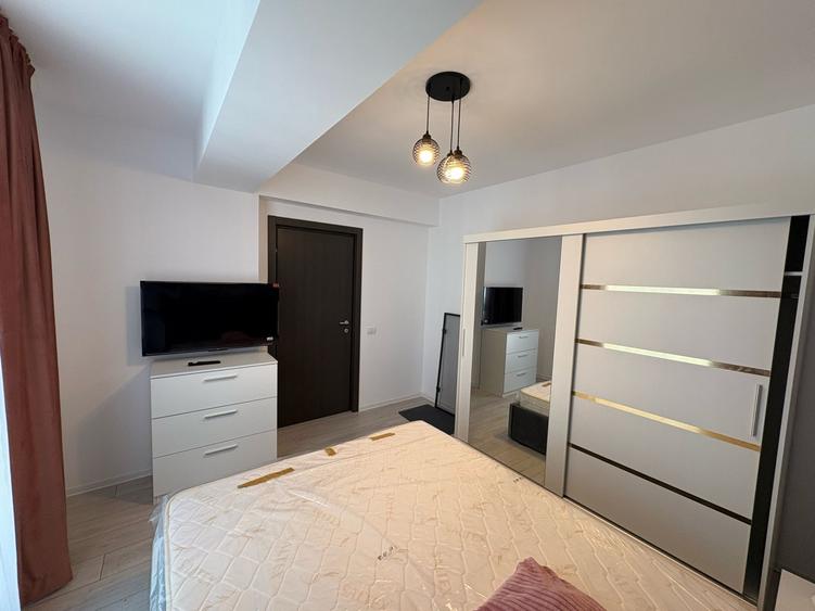 Apartament cu 2 camere semidecomandat, mobilat în Drumul Taberei