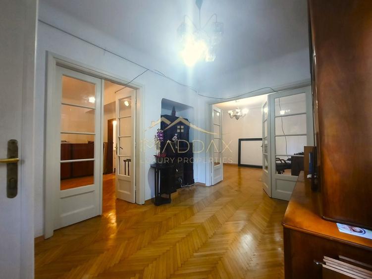 Apartament cu 5 camere decomandat, mobilat în Dorobanți