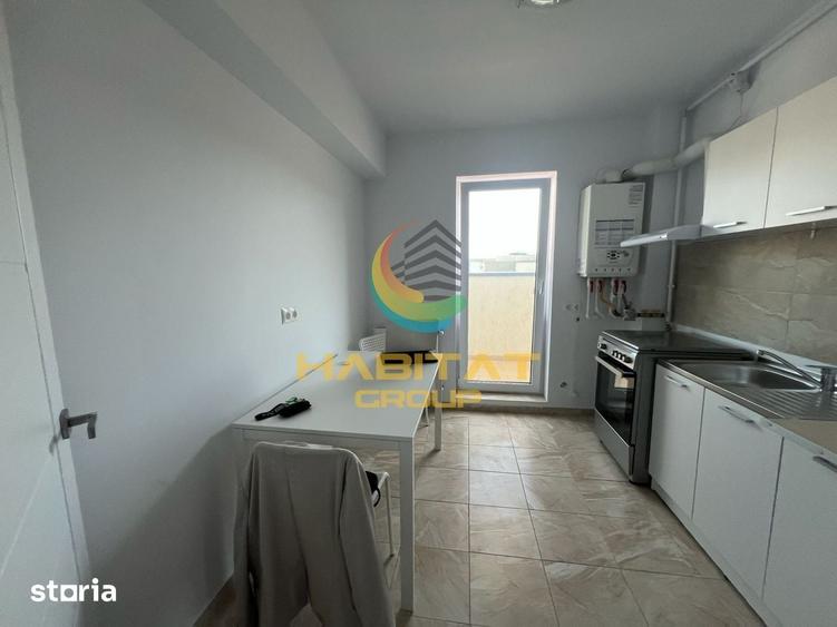 Apartament cu 3 camere decomandat în Titan