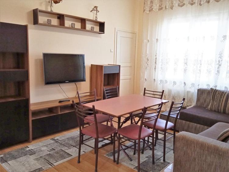 Apartament cu 3 camere semidecomandat în Șelimbăr