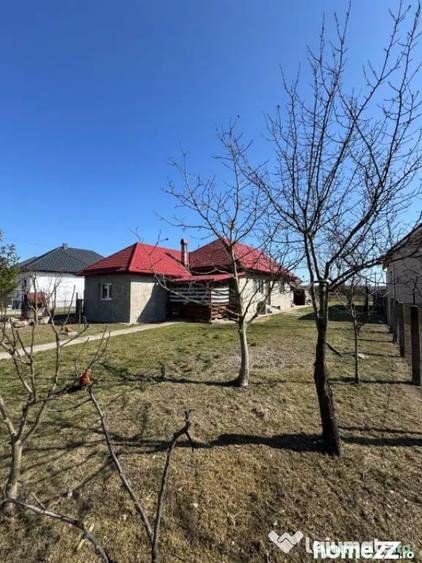 Casă cu 4 camere cu Teren 1400 Mp în Hideaga