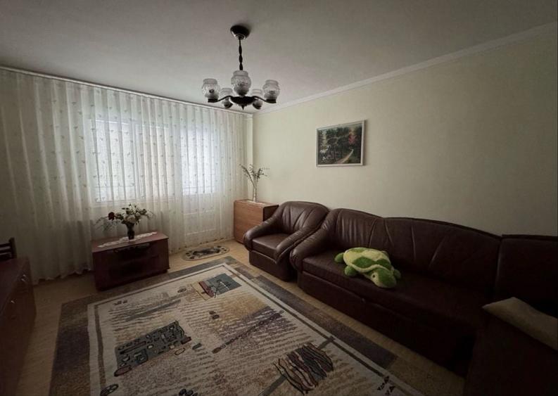 Apartament cu 2 camere decomandat în Satu Nou
