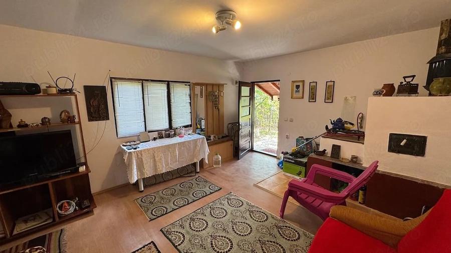 Casă cu 2 camere cu Teren 500 Mp în Hârsa