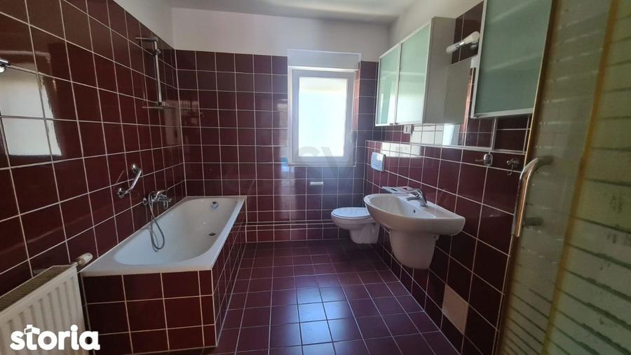 Apartament cu 3 camere decomandat în Nord