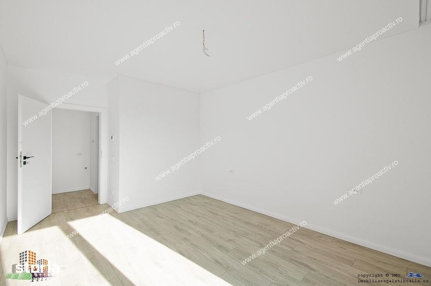 Apartament cu 3 camere decomandat în Sud