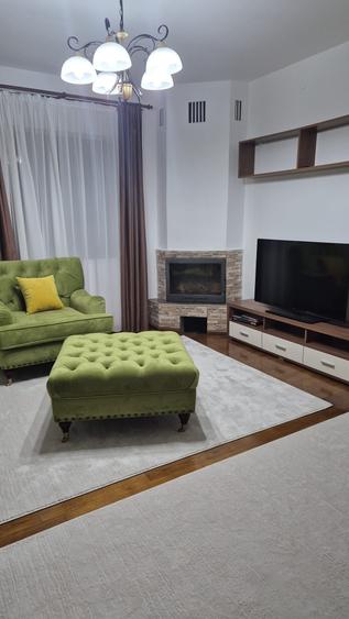 Casă cu 4 camere în Exterior Vest