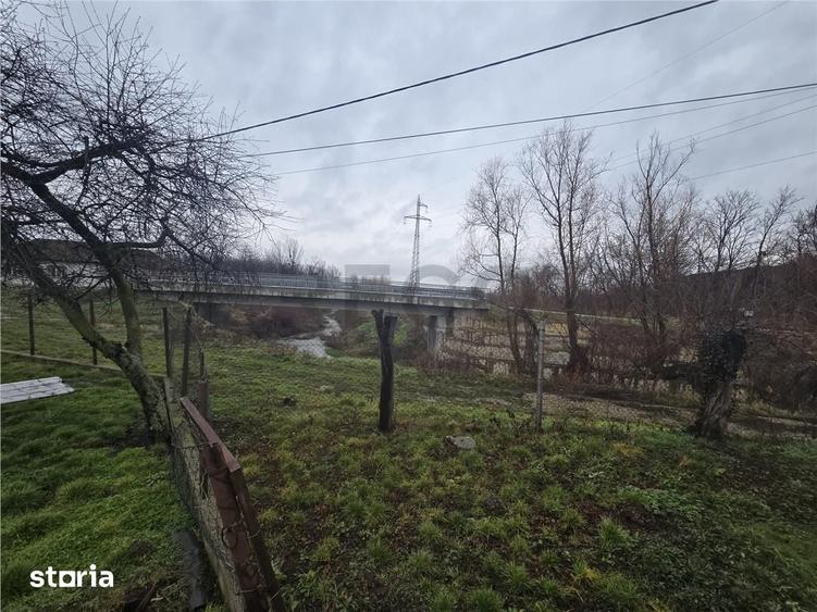 Casă cu 2 camere cu Teren 2685 Mp în Curtuișeni