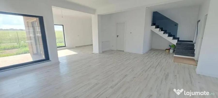 Comision 0%, Miroslava - casa parter + etaj + pod - 10