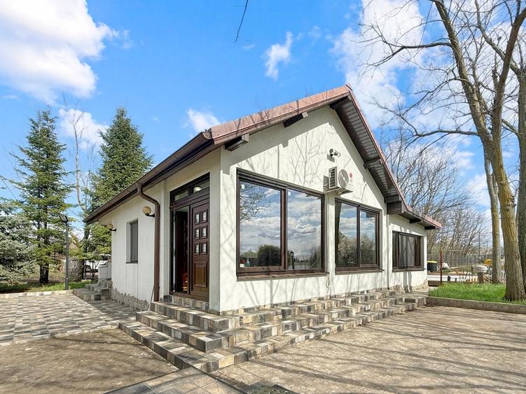 Casă individuală cu 2 camere cu Teren 1500 Mp în Livedea