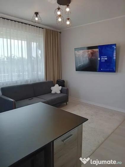 Apartament cu 2 camere semidecomandat în Costi