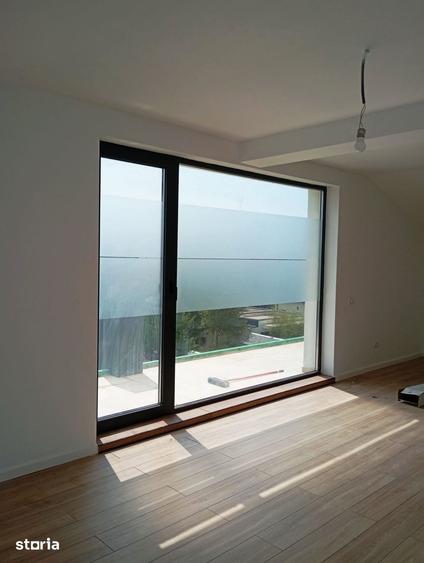 Vila Tunari str. Paris, 5 camere, curte 300 mp, 400 mp construiti - 16