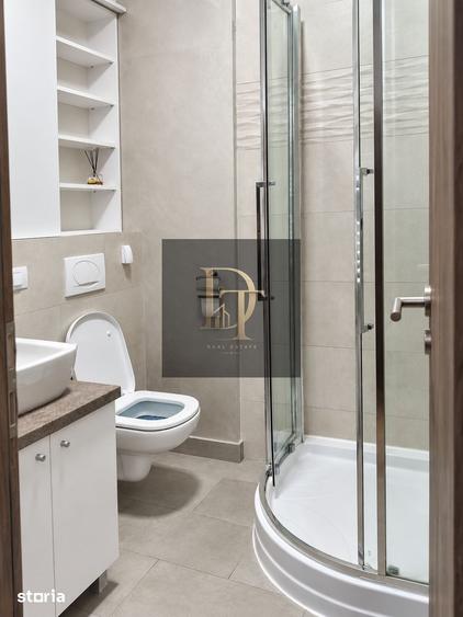 Apartament cu 3 camere decomandat în Tractorul