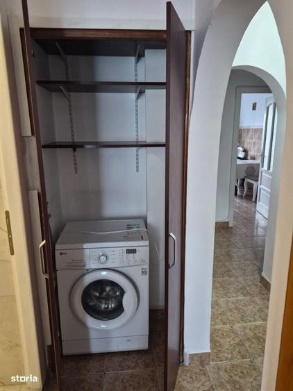 Apartament cu 3 camere decomandat în Rădeana