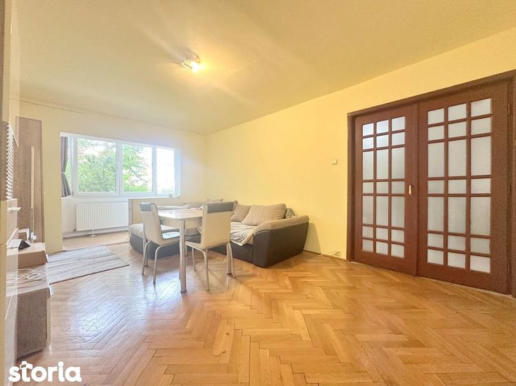 Apartament cu 3 camere de vanzare - Zona Soarelui - 13