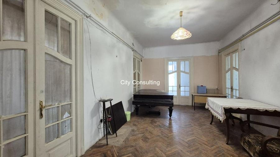 Apartament cu 4 camere în Cișmigiu