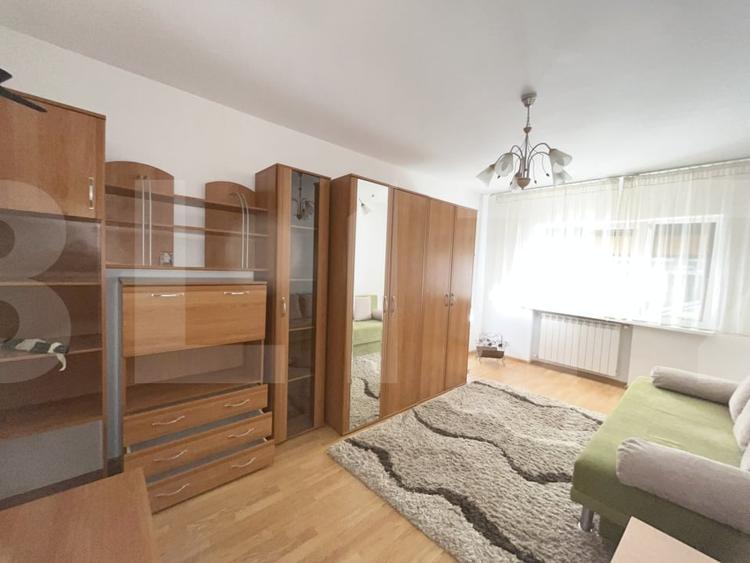 Apartament cu 2 camere decomandat, mobilat în Sud-Vest