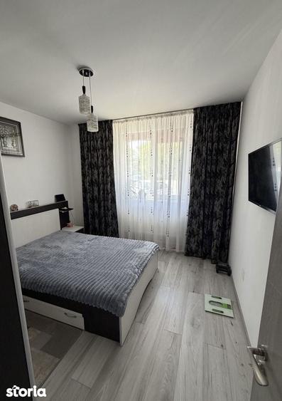 Apartament cu 3 camere în Calea București