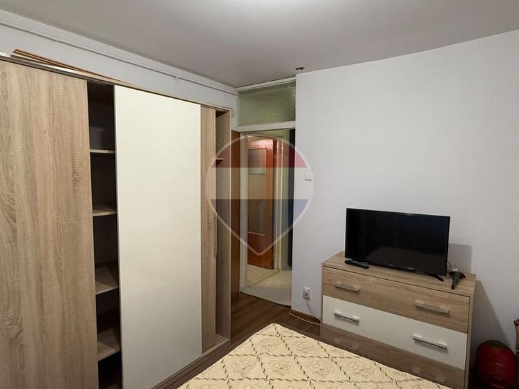 Apartament cu 2 camere semidecomandat, mobilat în Militari