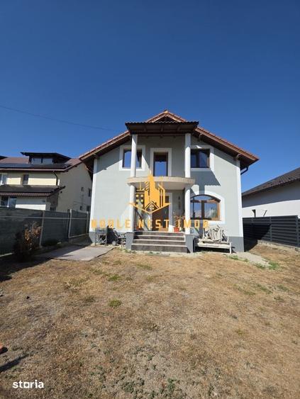 Casă cu 5 camere cu Teren 865 Mp în Oarja