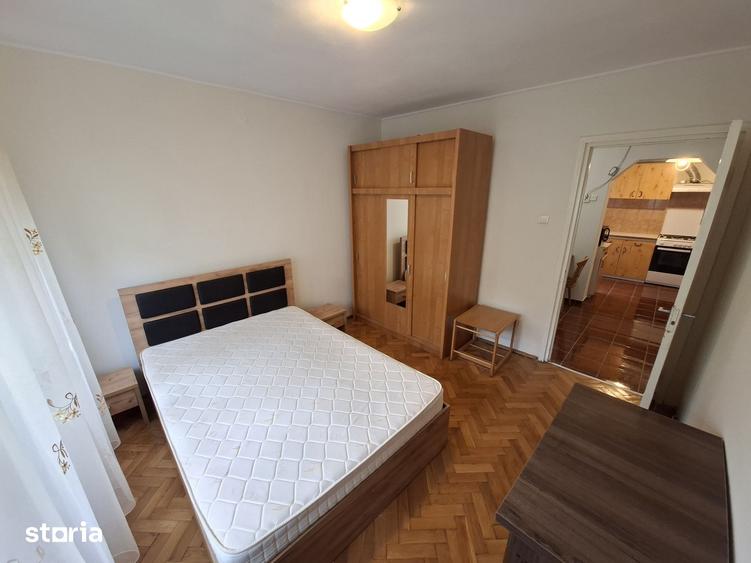 Apartament cu 3 camere decomandat în Semicentral