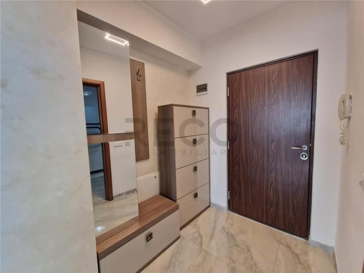 Apartament cu 3 camere decomandat în Nufărul
