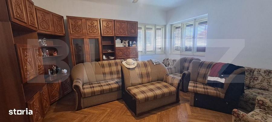 Casă cu 4 camere în Hurez