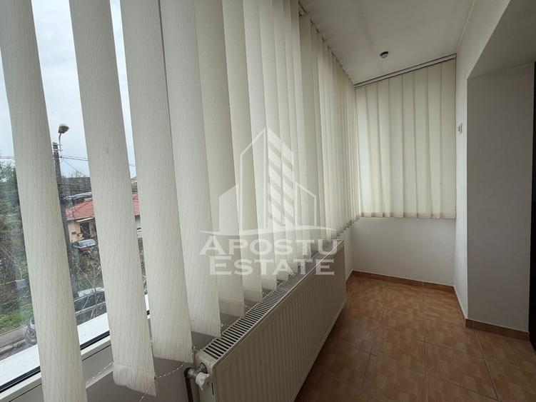 Apartament cu 2 camere decomandat, mobilat în Girocului