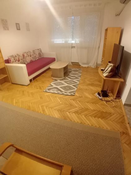 Apartament cu 2 camere semidecomandat în Medicină