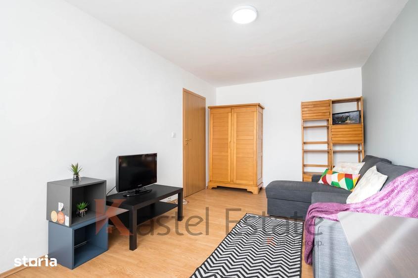 Apartament cu 2 camere decomandat în Tei