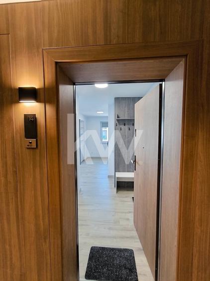 Apartament cu 2 camere decomandat, mobilat în Tractorul