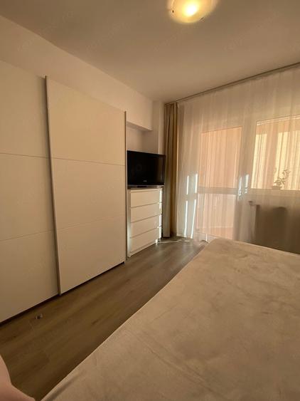 Apartament cu 3 camere decomandat în Aradului
