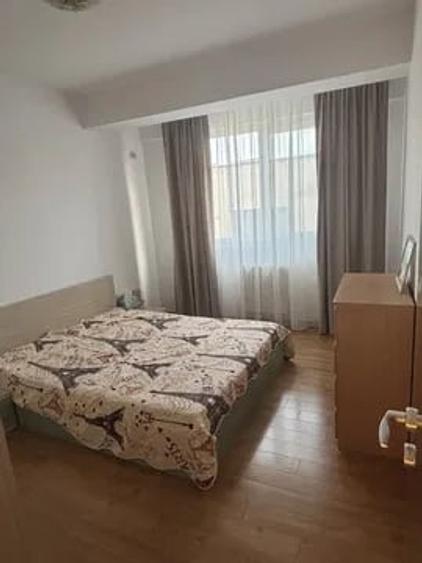 Apartament cu 3 camere decomandat, mobilat în Prelungirea Ghencea