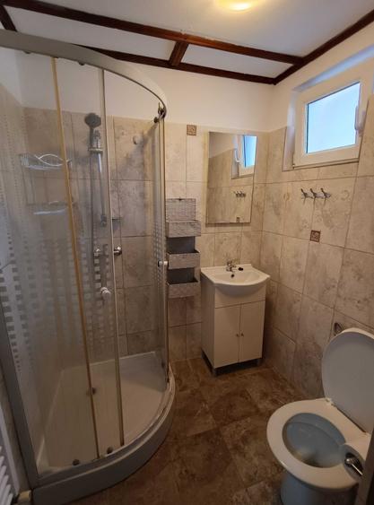 Casă cu 2 camere cu Teren 58 Mp în Central