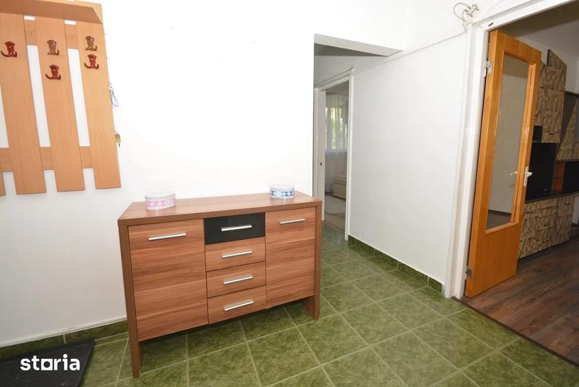 Apartament cu 4 camere decomandat, mobilat în Drumul Taberei