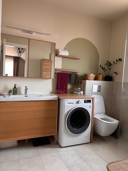 Apartament cu 3 camere decomandat în Dumbrăvița