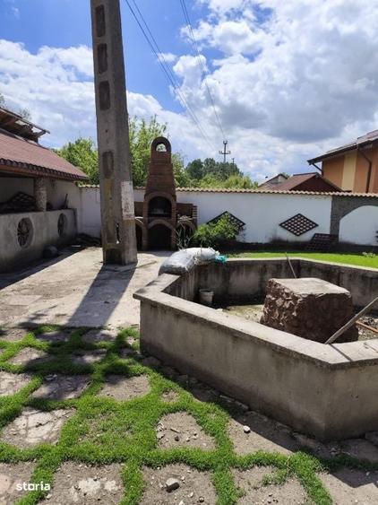 Casă cu 4 camere în Central