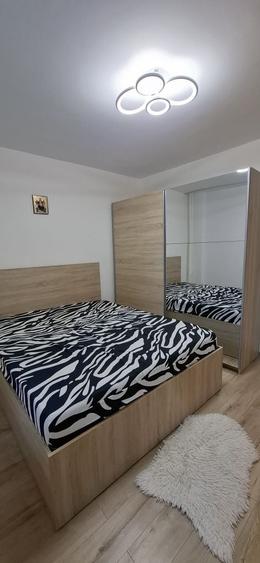 Apartament cu 3 camere decomandat în Rahova