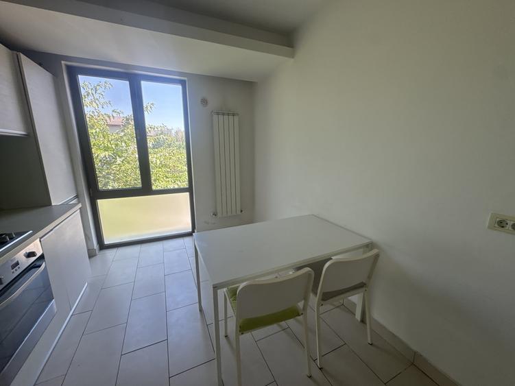 Apartament cu 2 camere decomandat, mobilat în Băneasa